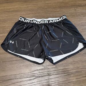 Under Armour Women's Large Black Athletic Shorts